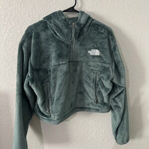 Northface crop osito